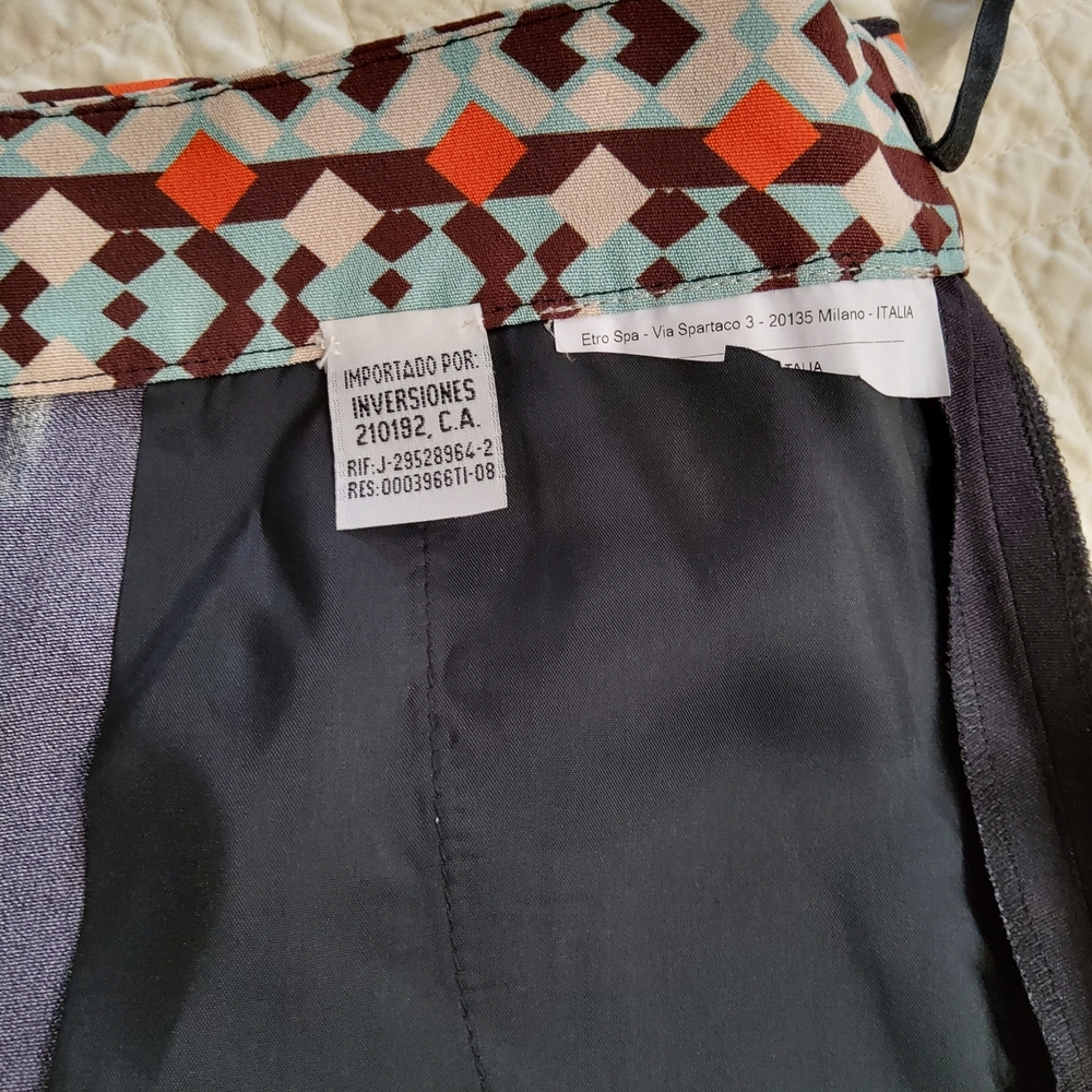 Geometric Patterned Black Skirt - Picture 7 of 12